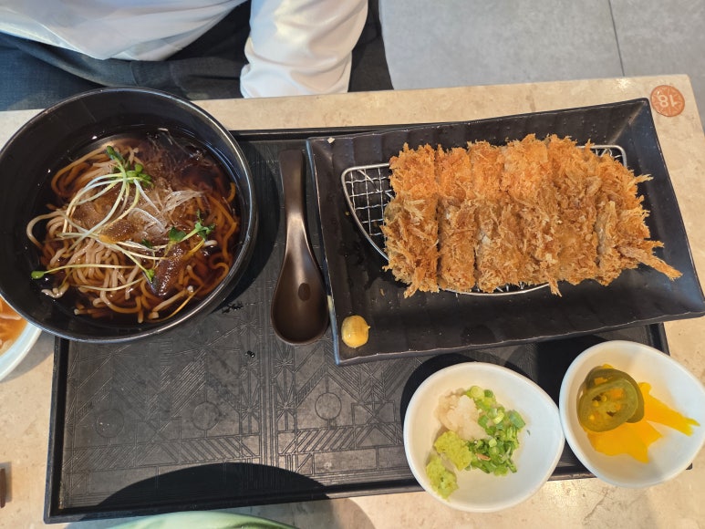 사보텐 현대백화점천호점 사진 8