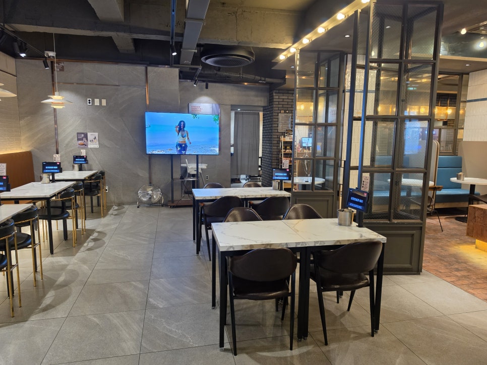 교촌치킨 부평역점 사진 5