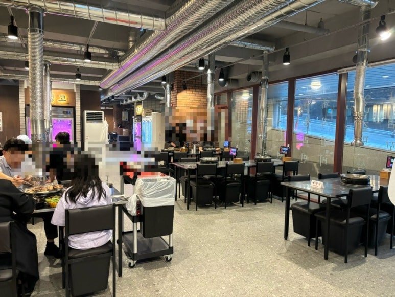반지하 서울대입구역점 사진 2