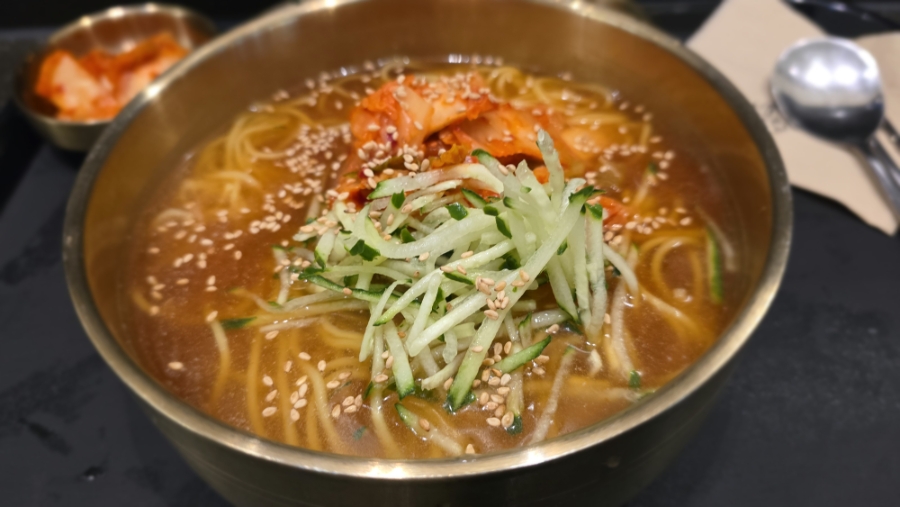 제주삼대국수 타임빌라스수원점 사진 4