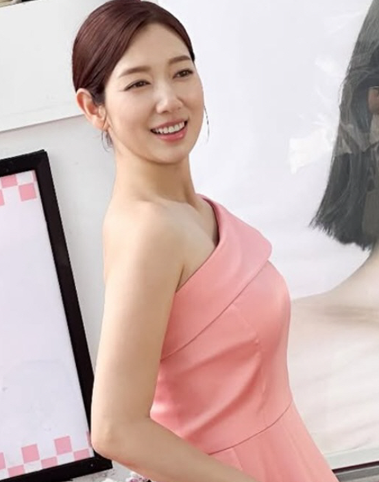 이휘향에게 따귀 수십대 맞던 소녀가 20년 후 두 아이 엄마가 된 배우 지금 다시 보는 사람들이 많다.! 이미지 5