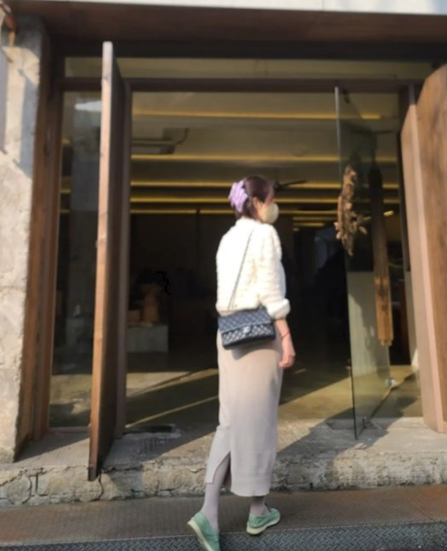 7살 딸이 벌써 300만원대 명품백 다시 화제가 되는 흐름이다 이미지 1