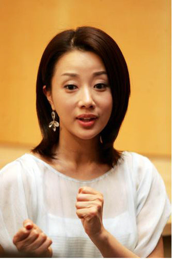 90년대 일본에서도 인기였는데 아들 학폭 논란으로 연예계 떠난 여배우의 현재 왜 또다시 말이 나오는 걸까 이미지 1