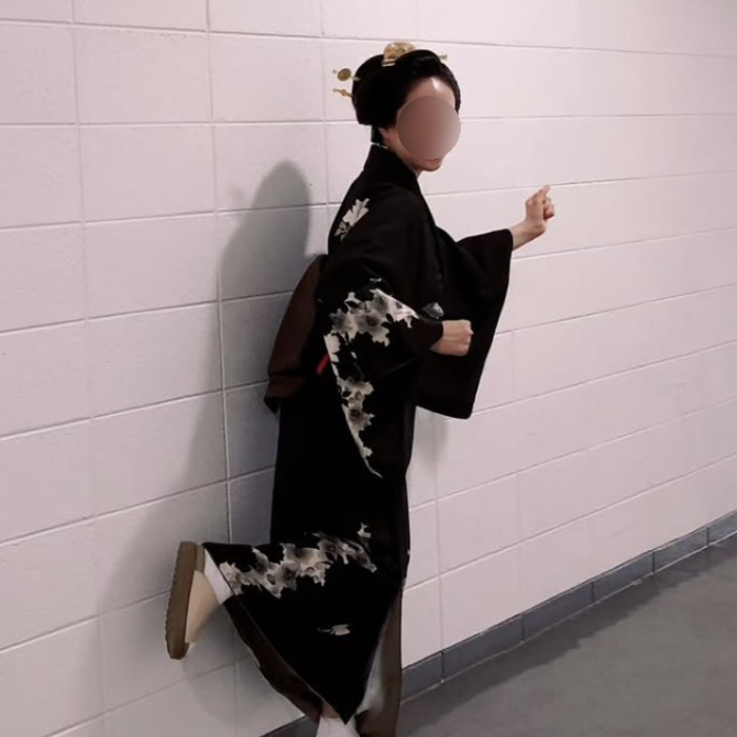 광복절 직후 기모노 사진 업로드 이 순간 이후 평가가 달라졌다 이미지 5