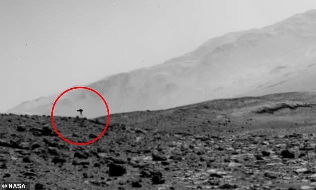 NASA 화성 사진에 찍힌 세 발 생명체 정말 외계인일까 한마디로 상황이 바뀌었다 이미지 1