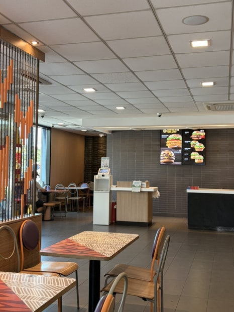 맥도날드 제주월드컵스타디움DT점 사진 8