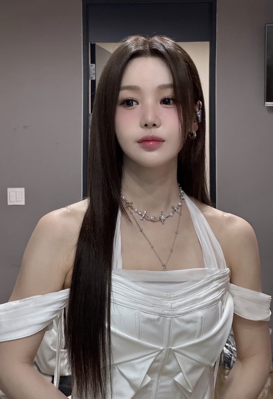 장원영보다 예쁘다고 난리 난 43세 연예인 힙한 스트릿 패션 요즘 들어 반응이 커지고 있다 이미지 6