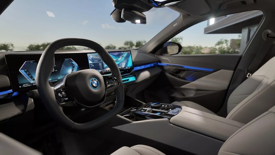 BMW 530e, 출퇴근 충전 환경이 선택을 가르는 5시리즈 PHEV