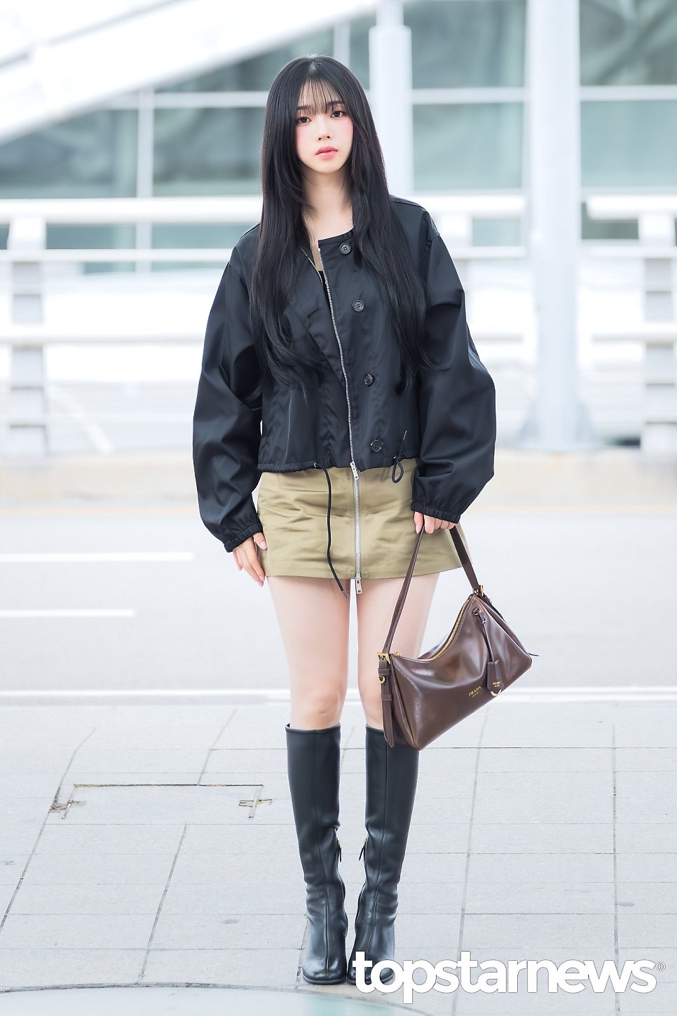 싱가포르 프라다 행사에서 요조숙녀 같은 카리나 지금 더 주목받는 이유는? 이미지 5