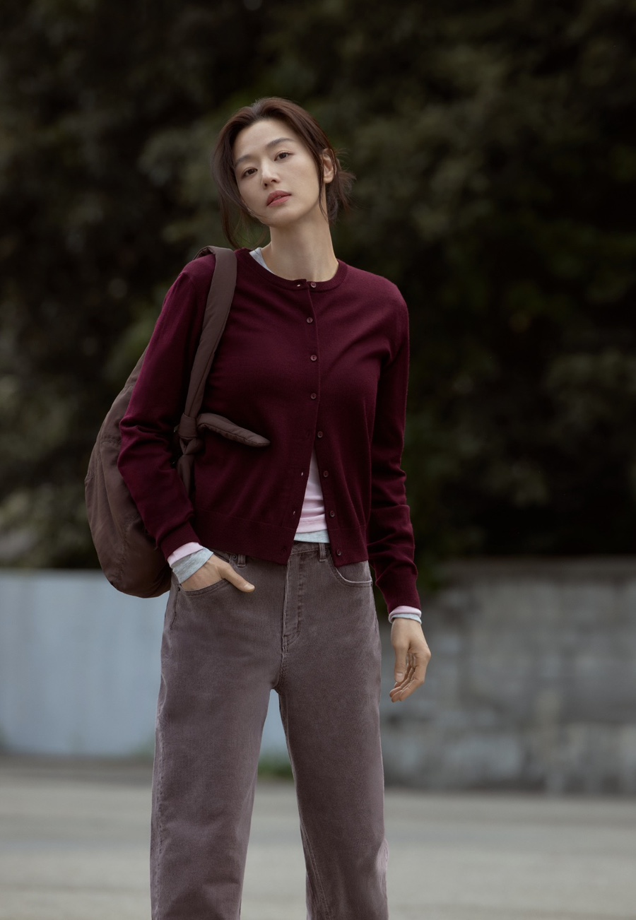 유니클로 가디건 캐시미어 니트 vs 수아레 스웨터 비교 근황 하나로 분위기 바뀌었다 이미지 6