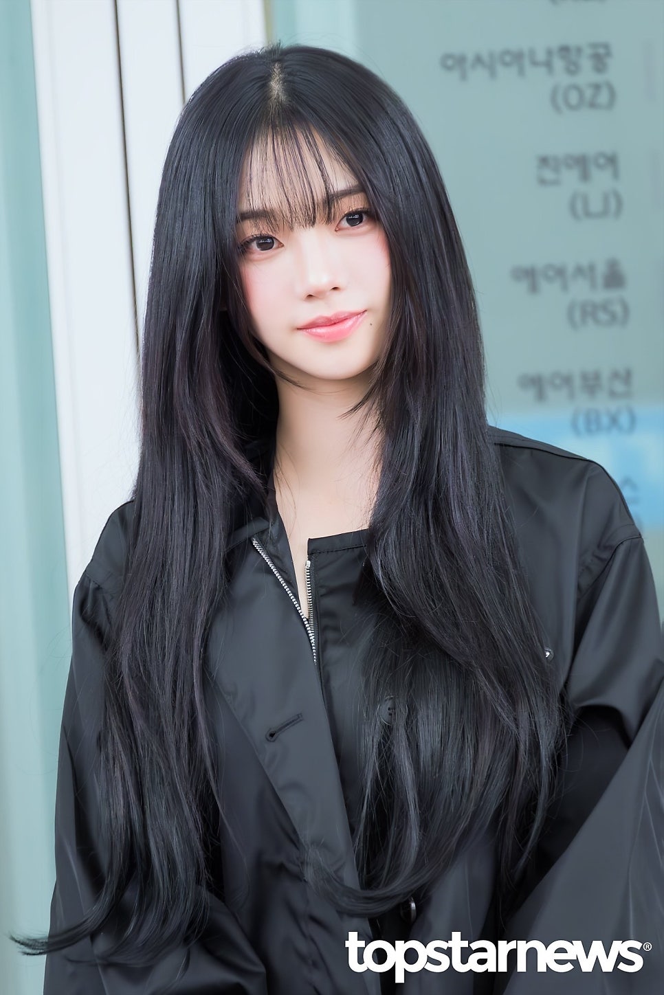 싱가포르 프라다 행사에서 요조숙녀 같은 카리나 지금 더 주목받는 이유는? 이미지 2