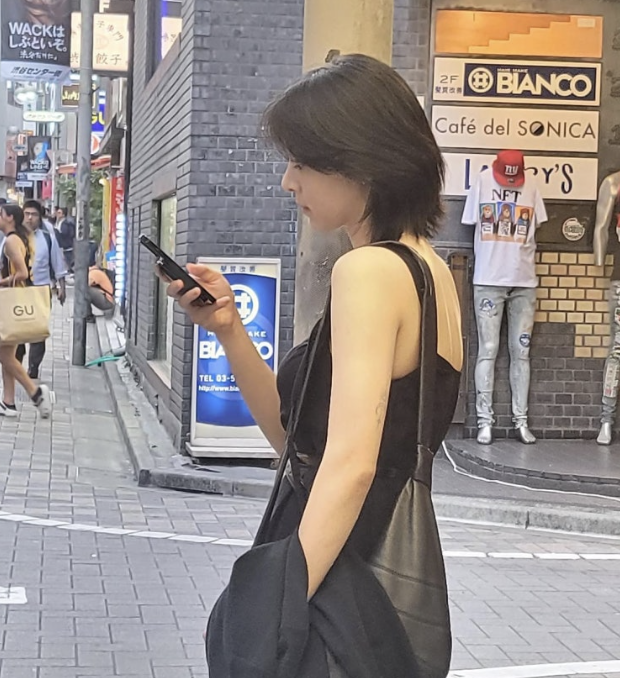 3년 9개월 아이돌 준비하다 배우로 전향.. 숏컷하고 대박난 여배우 일상 룩 화제 처음 기록과 반응이 이미지 3