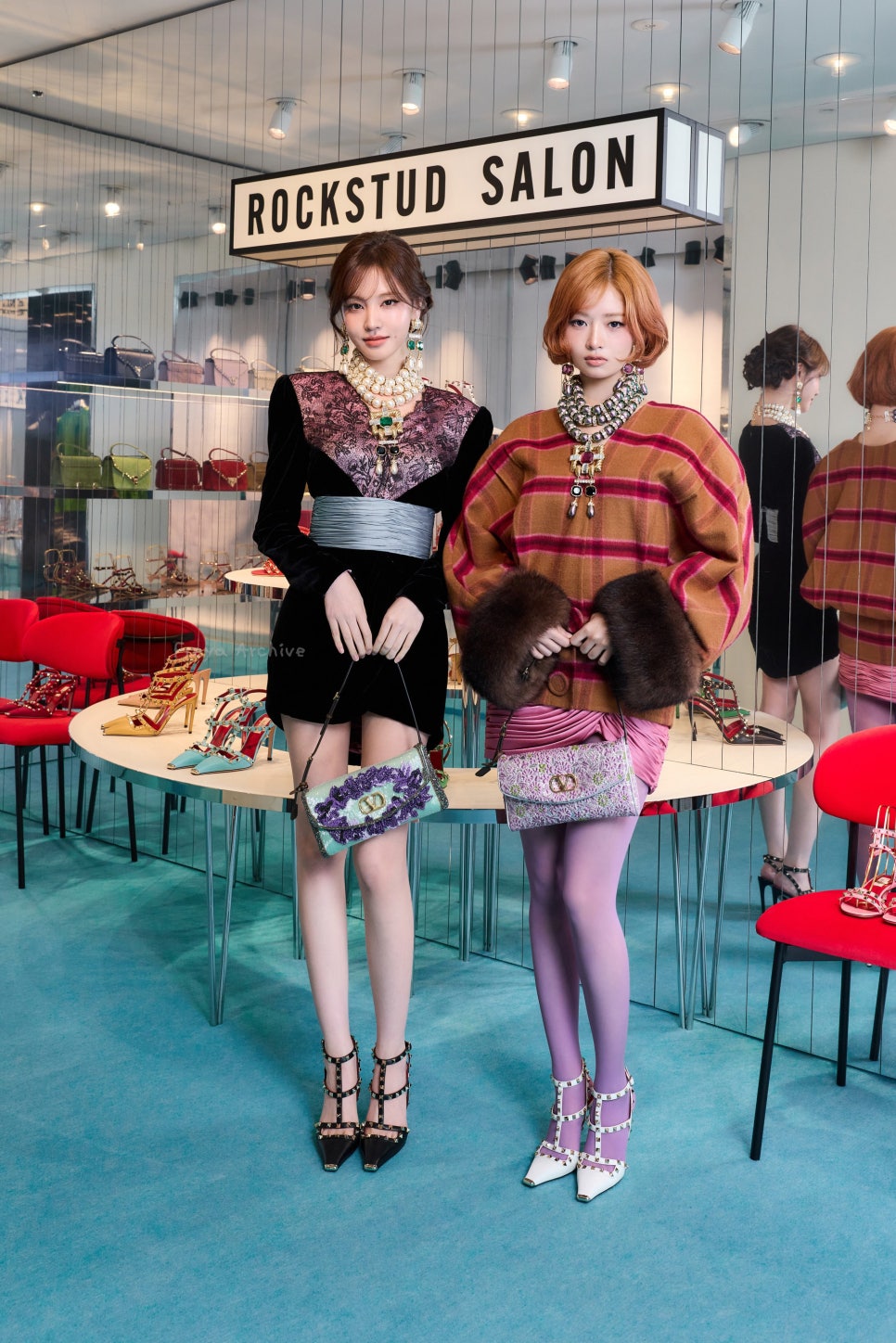 블링블링하고 화려한 발렌티노 FW2026 컬렉션을 입은 아이브 리즈와 레이 다시 화제가 되는 흐름이다 이미지 1