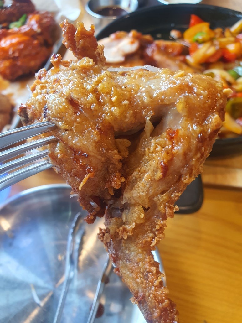 누구나홀딱반한닭 송도센트럴파크점 사진 6