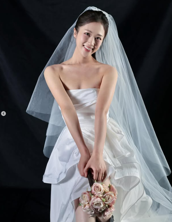 나솔 20기 교사 순자 결혼 청첩장 모임 동기들 총출동 두부상 영식 뽀뽀남 영호도 포착 관계가 다시 주 이미지 2