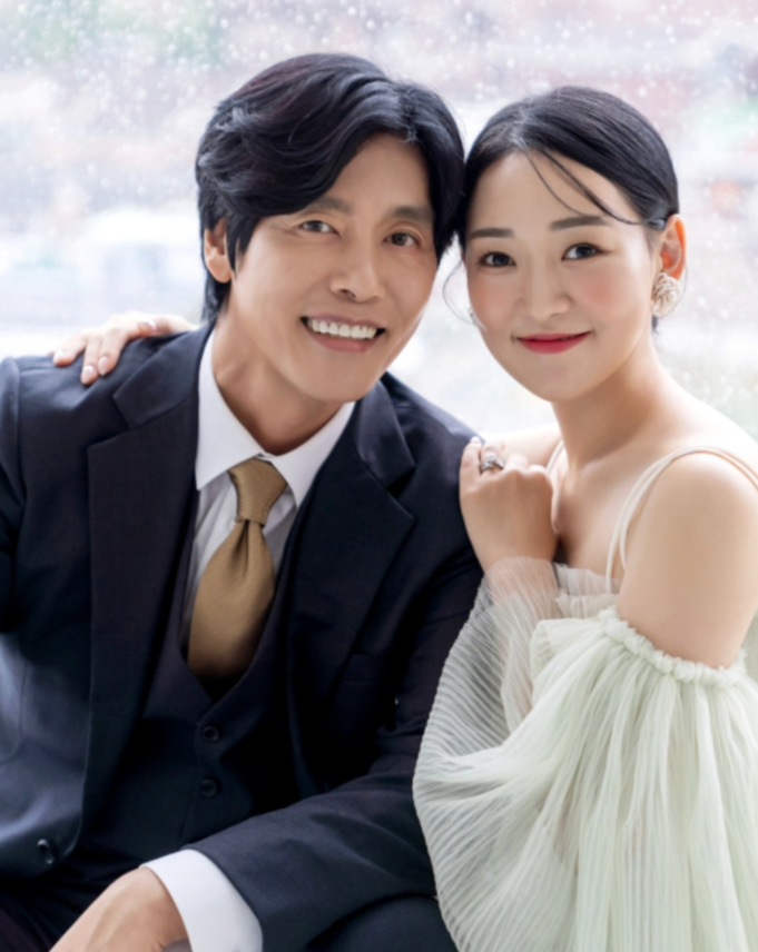 24살 나이 차이도 뛰어넘은 사랑 최성국 부부가 보여준 특별한 결혼 이야기 두 사람 연결되며 반응 커졌다 이미지 5