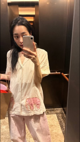 김민하 주사 없이 17kg 빼더니 툭 도드라진 갈비뼈 시한부 역할 과몰입 명품 여배우 최근 분위기가 확 이미지 1
