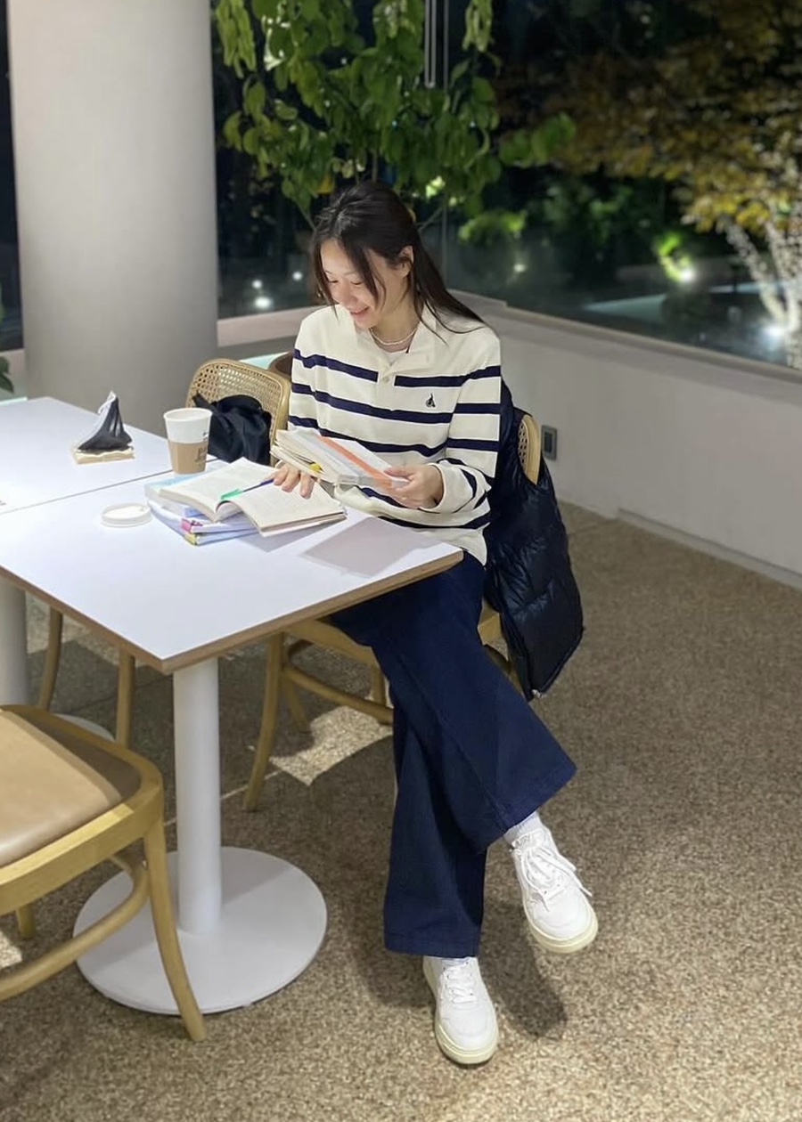 예전 얼굴이 하나도 없네.. 모든 남자들의 이상형이었던 연예인 근황 패션 예전과 완전히 달라졌다 이미지 2