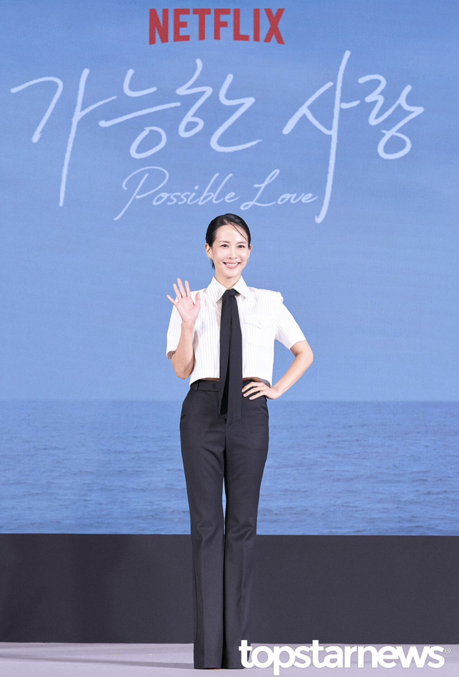 키 커보이려고 욕심 부리다 워스트 선정.. 45세 연예인 수트 패션 최근 분위기가 확 바뀌었다 이미지 4