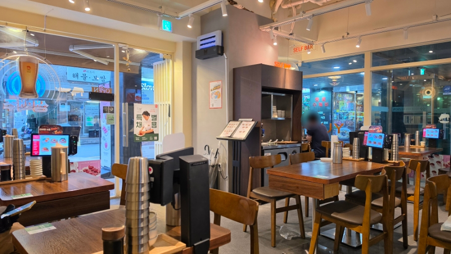 육회바른연어 교대점 사진 2