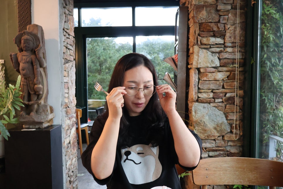 여름 여행 카메라 추천, 캐논미러리스 EOS R50로 가볍게 담은 카페 스냅