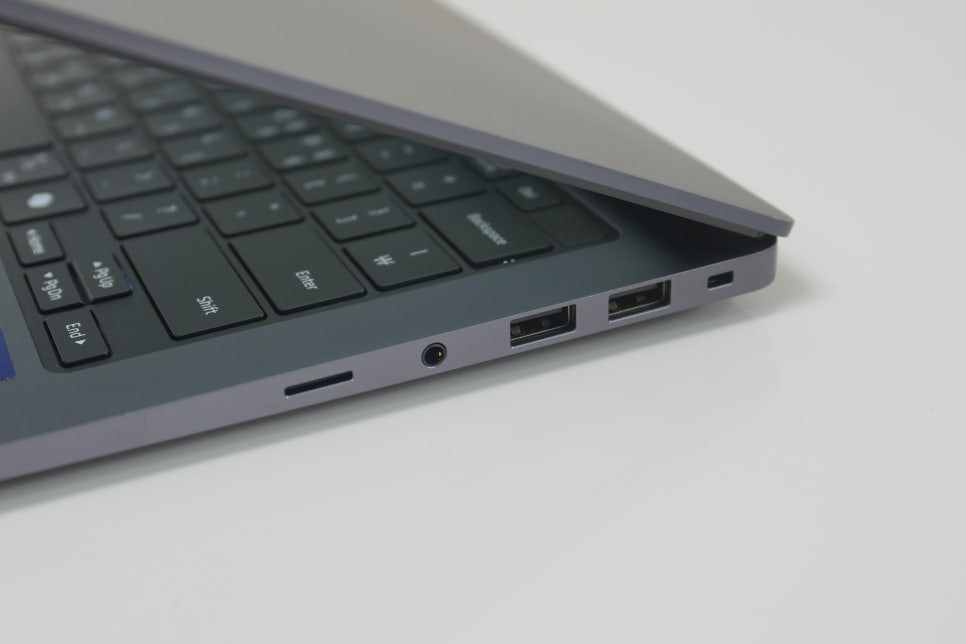 갤럭시북6 NT740VJT-A72A 32GB, 고성능 삼성노트북 활용도