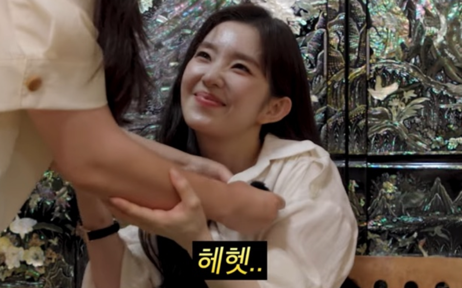 얼굴 한 번 보겠다고 남학생들이 창문에 매달렸다 대구에서 유명했던 여고생 근황 하나로 분위기 바뀌었다 이미지 5