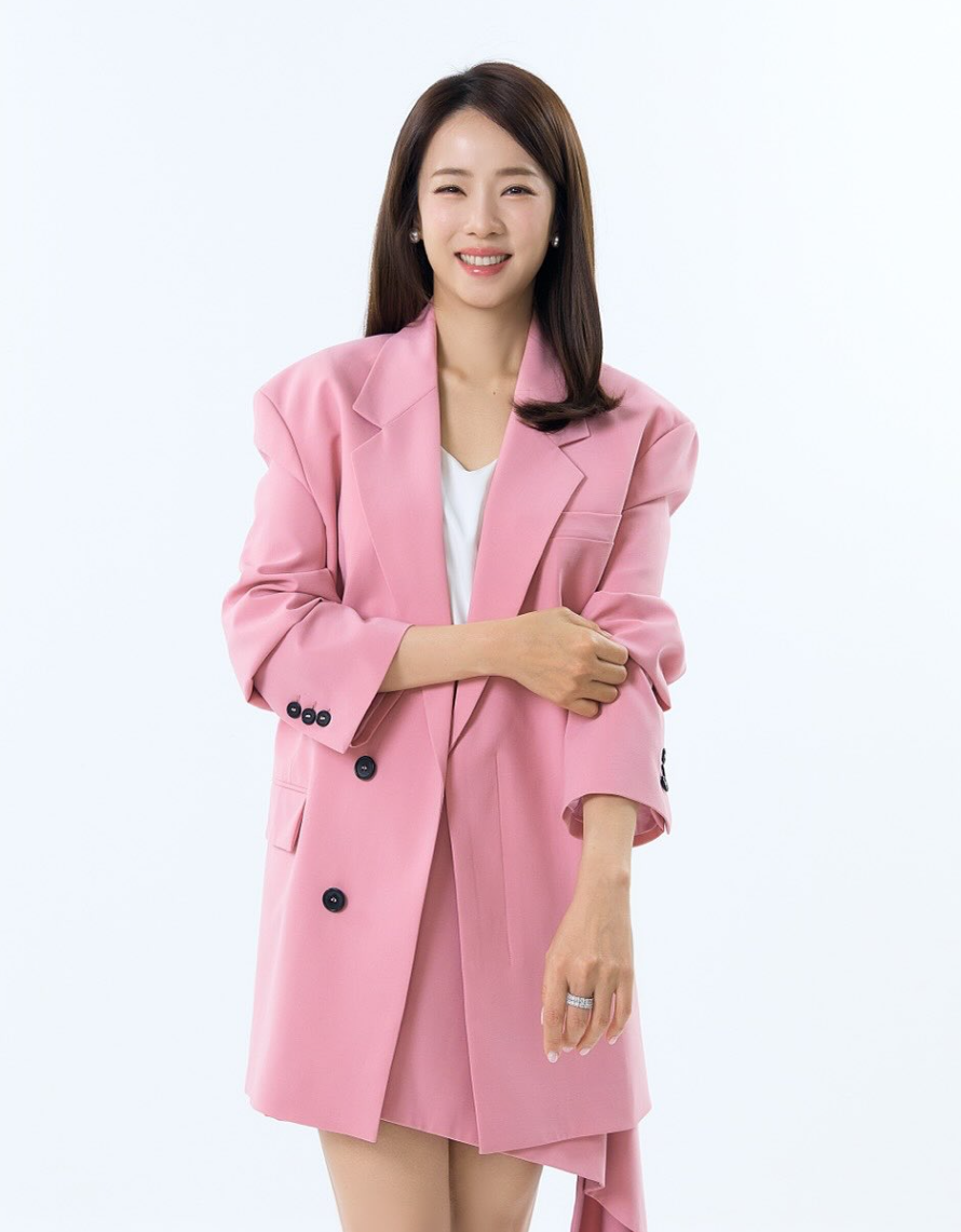 KBS 그만두면 뭐 먹고 사나 했는데 월급 받을 때보다 훨씬 낫다는 아나운서 예전과 완전히 달라졌다 이미지 6