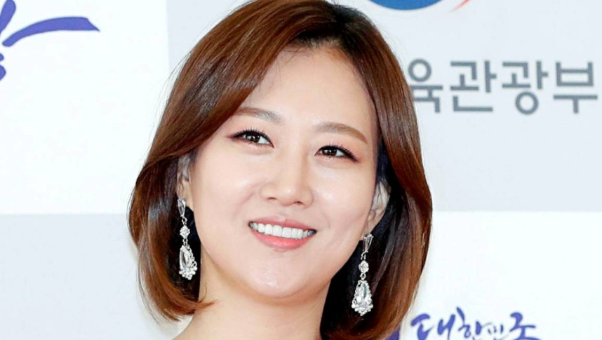 정말 잘못했다 장윤정 이름 내세웠던 어머니 선고 앞두고 눈물로선처 호소 이 한마디가 불씨가 됐다 이미지 3