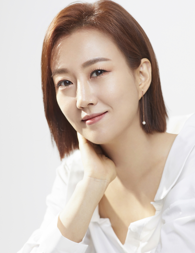 정말 잘못했다 장윤정 이름 내세웠던 어머니 선고 앞두고 눈물로선처 호소 이 한마디가 불씨가 됐다 이미지 6