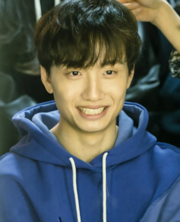 전처 폭행과 외도 논란 뒤 활동을 멈췄다 1년 3개월 만에 다시 마이크 잡은 이유 처음과 다르게 번졌다 이미지 1