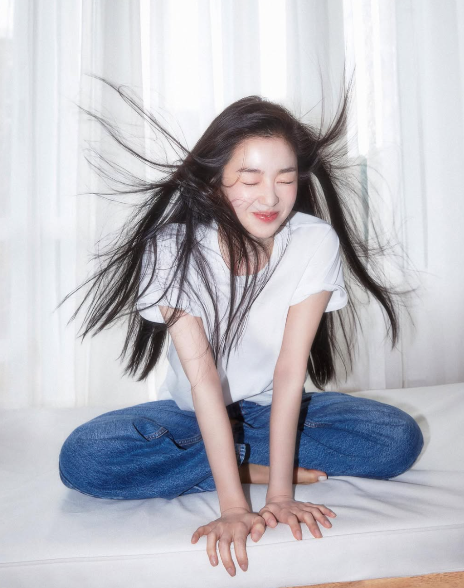 얼굴 한 번 보겠다고 남학생들이 창문에 매달렸다 대구에서 유명했던 여고생 근황 하나로 분위기 바뀌었다 이미지 6