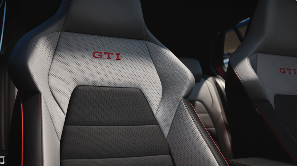 폭스바겐 골프 GTI, 245마력 해치백을 출퇴근용으로 고를 때 볼 것