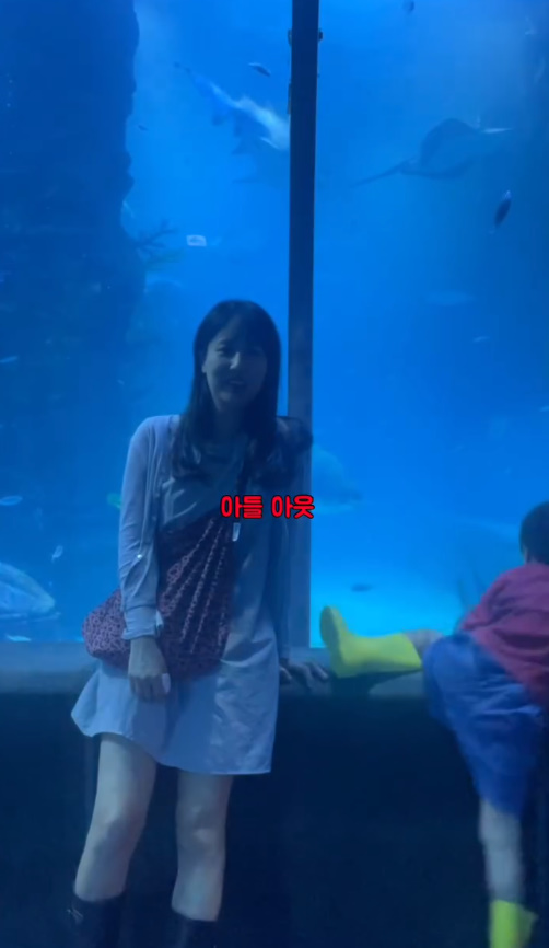 나솔 32기 정희 영호와 마지막 물놀이 즐겼다 아들과 셀카 찍기 도전 동기들 반응 폭발 지금 더 주목받 이미지 4