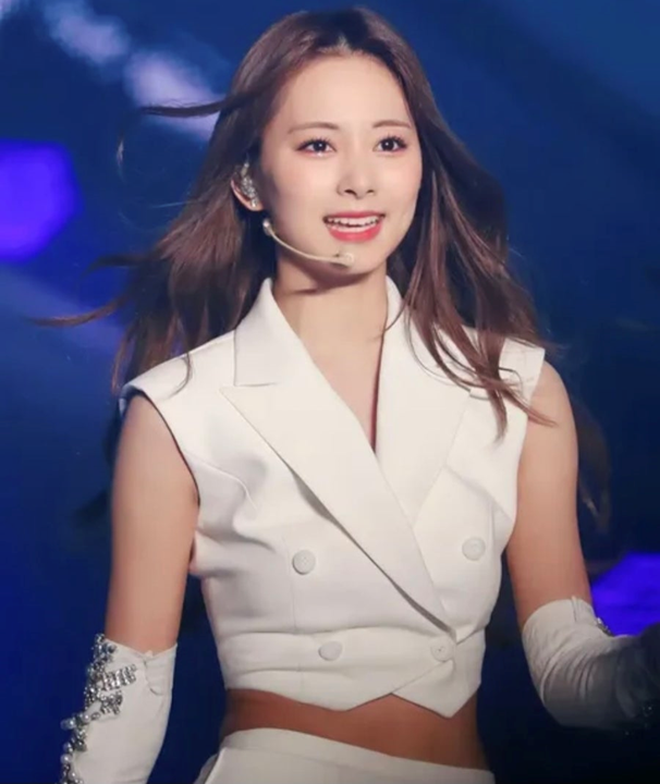 뒤돌자 분위기가 확 달라졌다 쯔위 요즘 다시 관심이 커진 이유 이미지 2