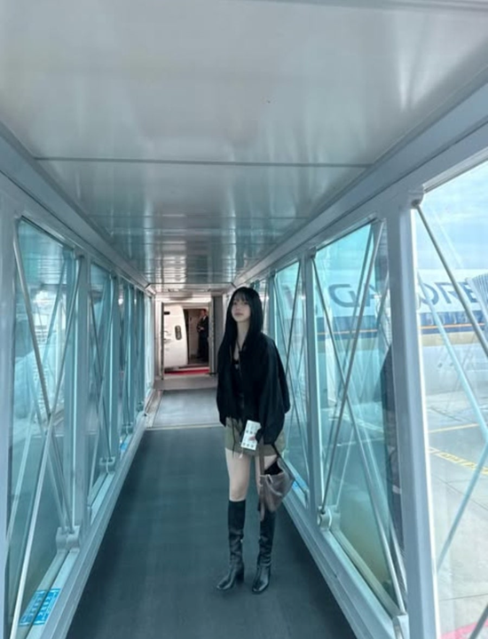 얼굴은 밤샘인데 패션은 명품 카리나 다시 화제가 되는 흐름이다 이미지 3