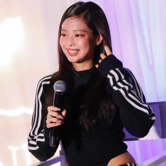 제니에 아디다스와 손절하라 요구 알고 보니 제니가 무슨 죄 처음과 다르게 번졌다 이미지 1
