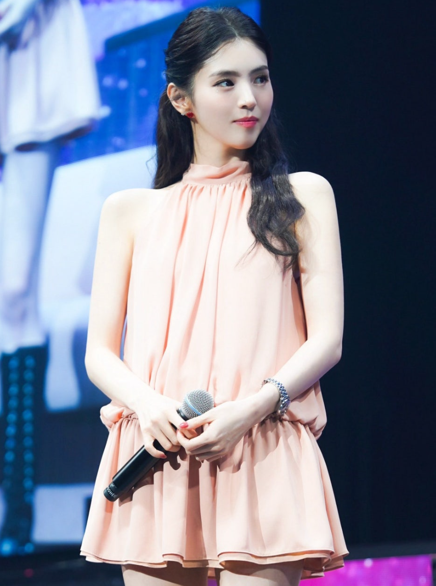 요즘 예쁜 사람들은 머리 이렇게 묶더라 얼굴까지 예뻐 보이는 대세 헤어스타일 예전과 완전히 달라졌다 이미지 6