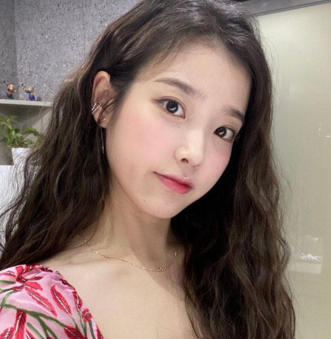 긴머리 질렸다면 가을엔 히피펌 스타일 연예인 헤어 참고 예상과 전혀 다른 반응이 나온 이유 뭘까 이미지 3