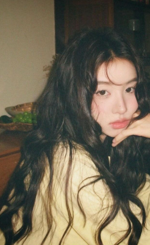 긴머리 질렸다면 가을엔 히피펌 스타일 연예인 헤어 참고 예상과 전혀 다른 반응이 나온 이유 뭘까 이미지 4