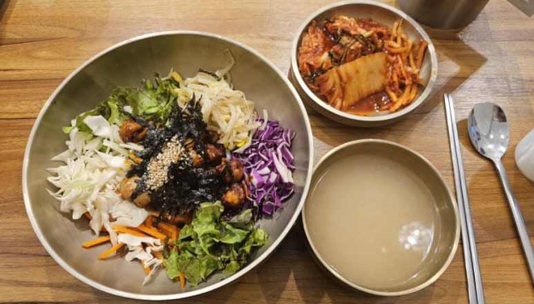 청담이수육애칼국수 사진 6