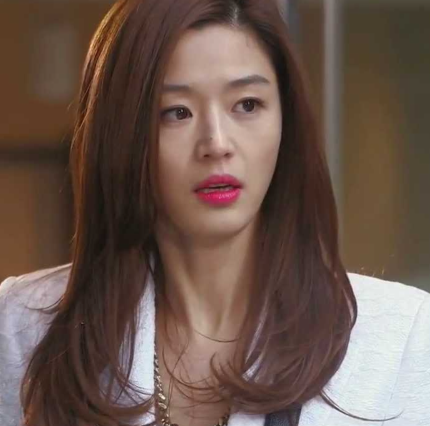 머리빨이 필요 없는 미모 전지현이 26년간 바꿔온 헤어스타일 모음 zip 지금 보니 느낌이 완전히 다르 이미지 1