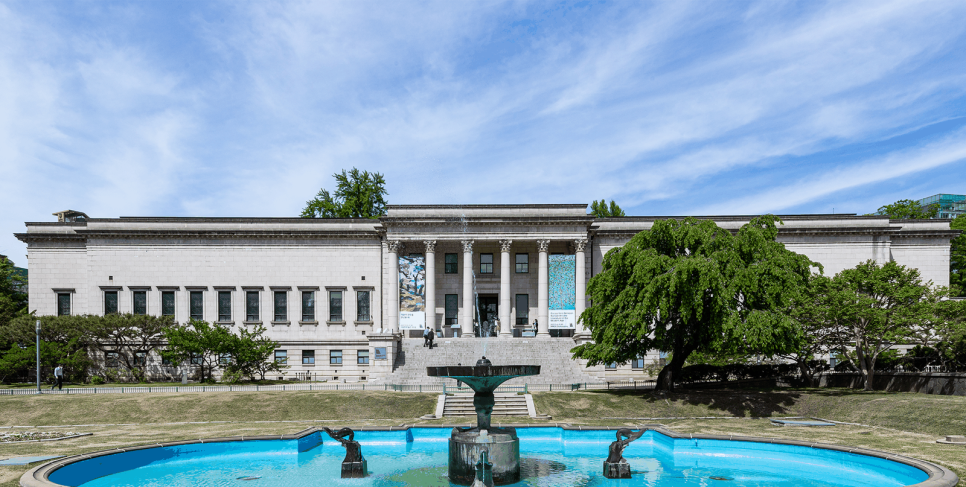 The exterior of MMCA Deoksugung and the courtyard in front of it.