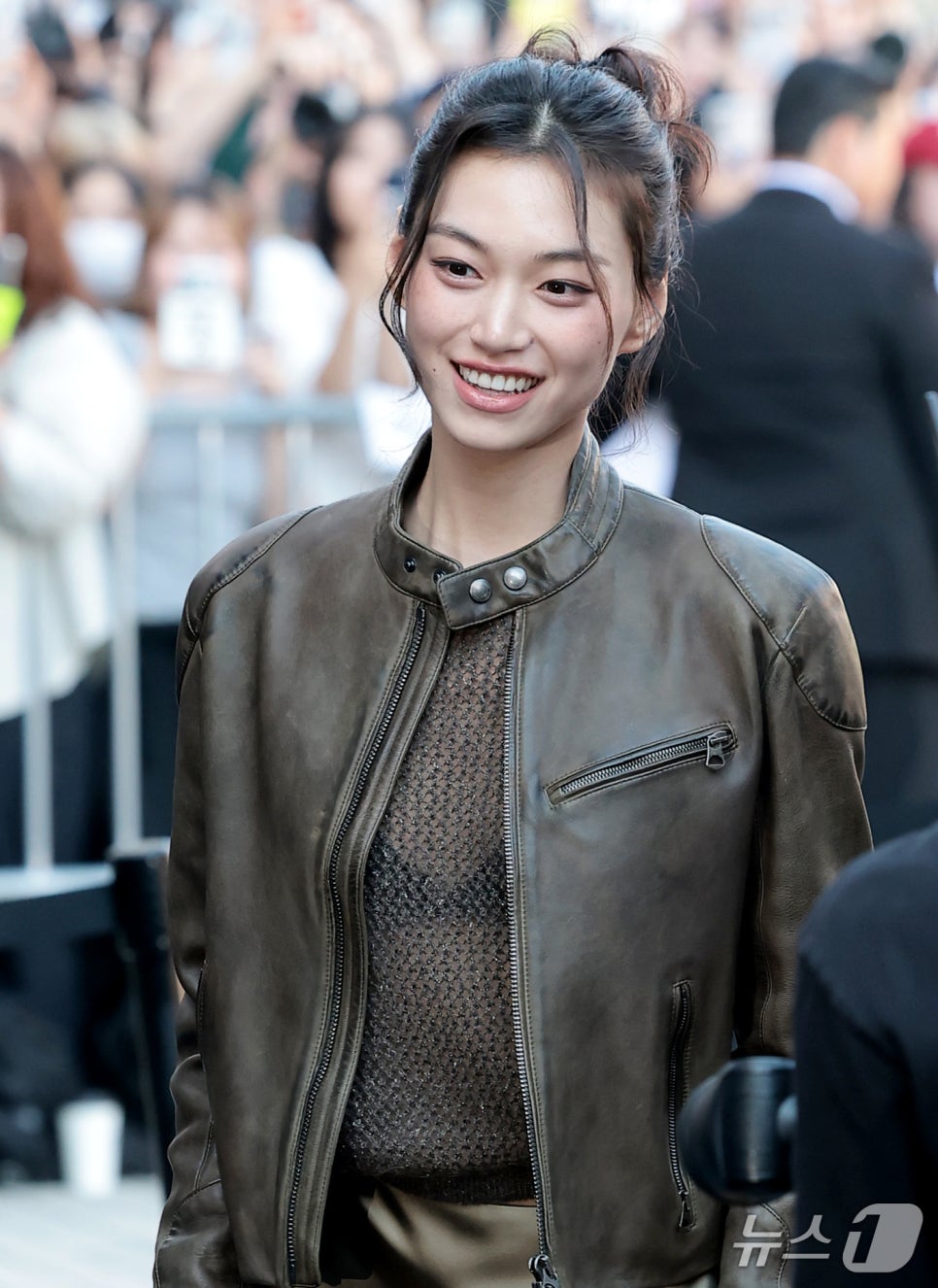 랄프로렌 행사에서 멋있고 예쁘고 혼자 다하는 김도연 예전과 완전히 달라졌다 이미지 2