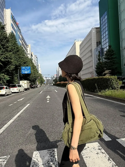 에르메스만 들던 송혜교가 깔별로 쟁였다 의외로 9만원대 가방의 정체 지금 보니 느낌이 완전히 다르다~! 이미지 1