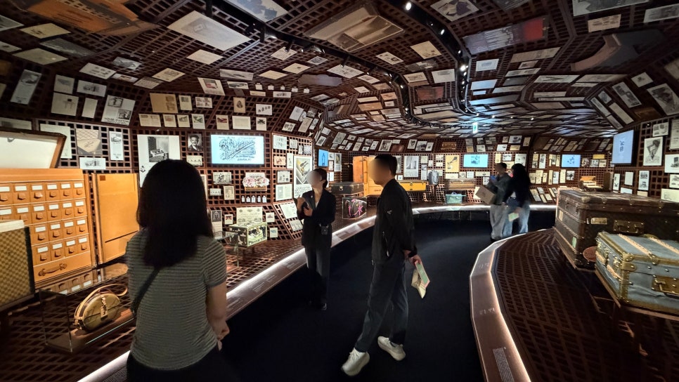 MYEONGDONG ROUTE · KAIROS DESIGN