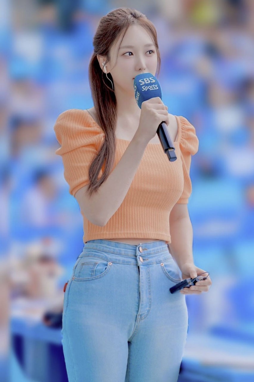 골반 여신 김세연 아나운서 요즘 들어 반응이 커지고 있다 이미지 1