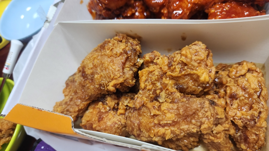 부어치킨 광명사거리점 사진 4