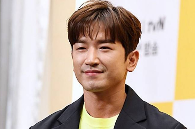 전 재산 털리고 7식구 한집살이 신화 이민우 6년만에 사기당한 25억 되찾는 길 열렸다 지금 더 주목받 이미지 3