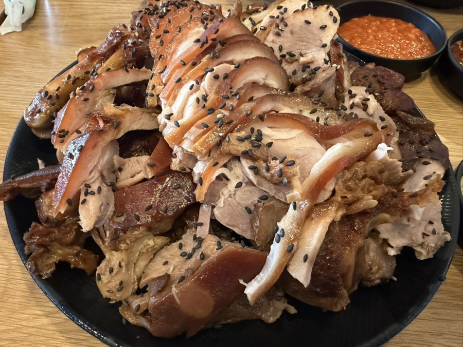 금빛인삼으로 만든 수제건강족발 사진 4